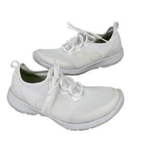 Oofos Oomg Sneaker Shoe Womens Size 8.5 White Lace Up Knit Recovery